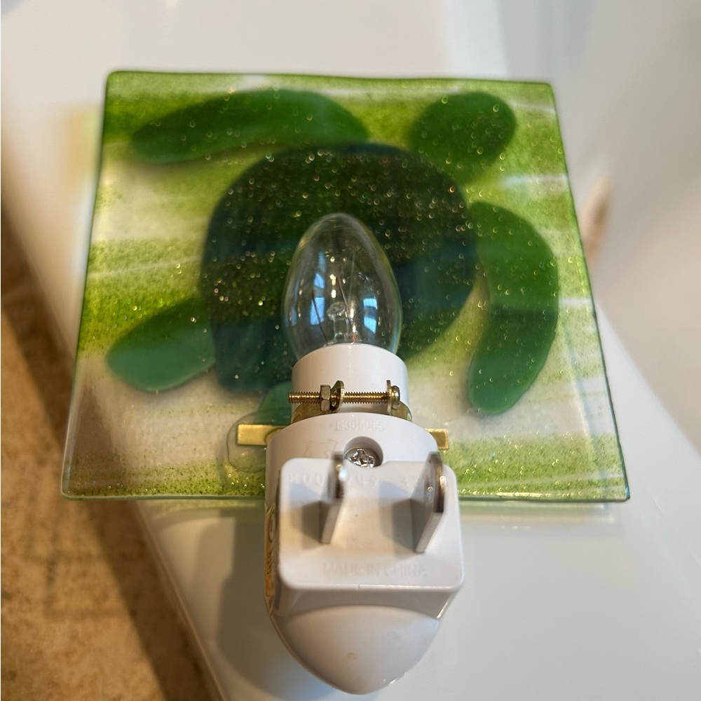 Turtle Night Light - Picture 2 of 3